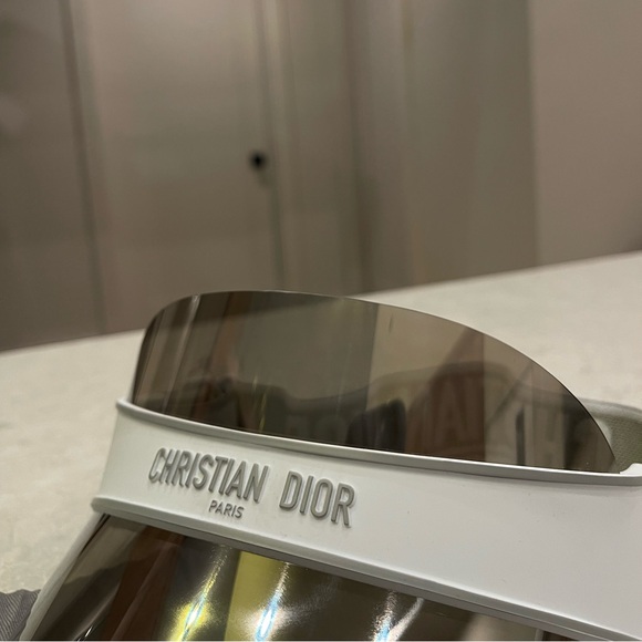 NEW Authentic CHRISTIAN DIOR DiorClub1 Sun Visor - Picture 12 of 16